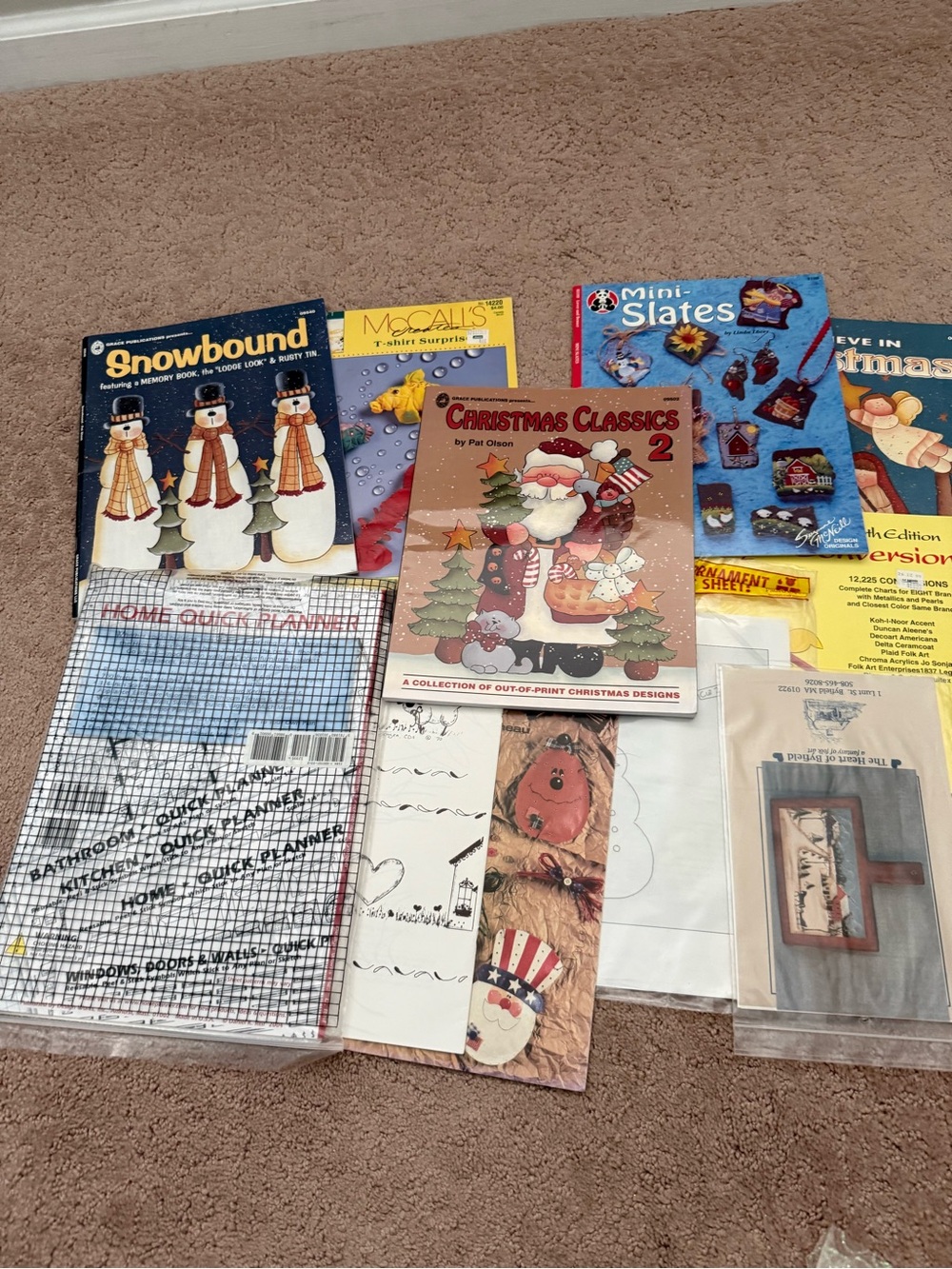 Lot of Assorted Vintage Craft Books | Arts & Crafts Supplies